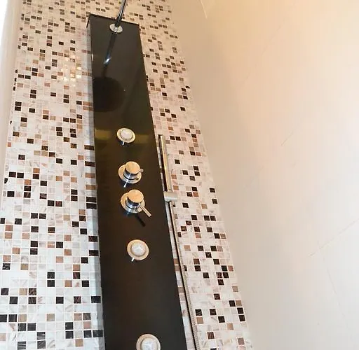 New Charming Flat In The Heart Of リスボン